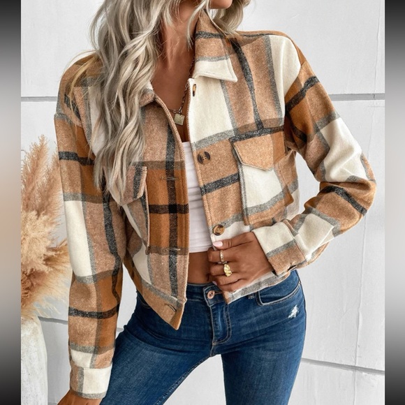 Boho navy blue plaid button down cropped jacket - Picture 10 of 16